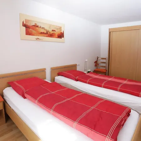 Sylvie Fahrer Et Fils Bed & Breakfast